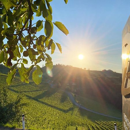 Zweytick Gaestezimmer Weingut Ratsch an der Weinstraße Exterior foto